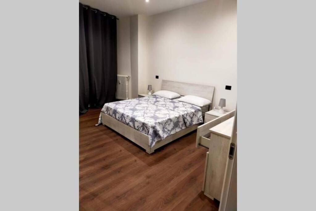 Appartamento Gisella Асти Экстерьер фото